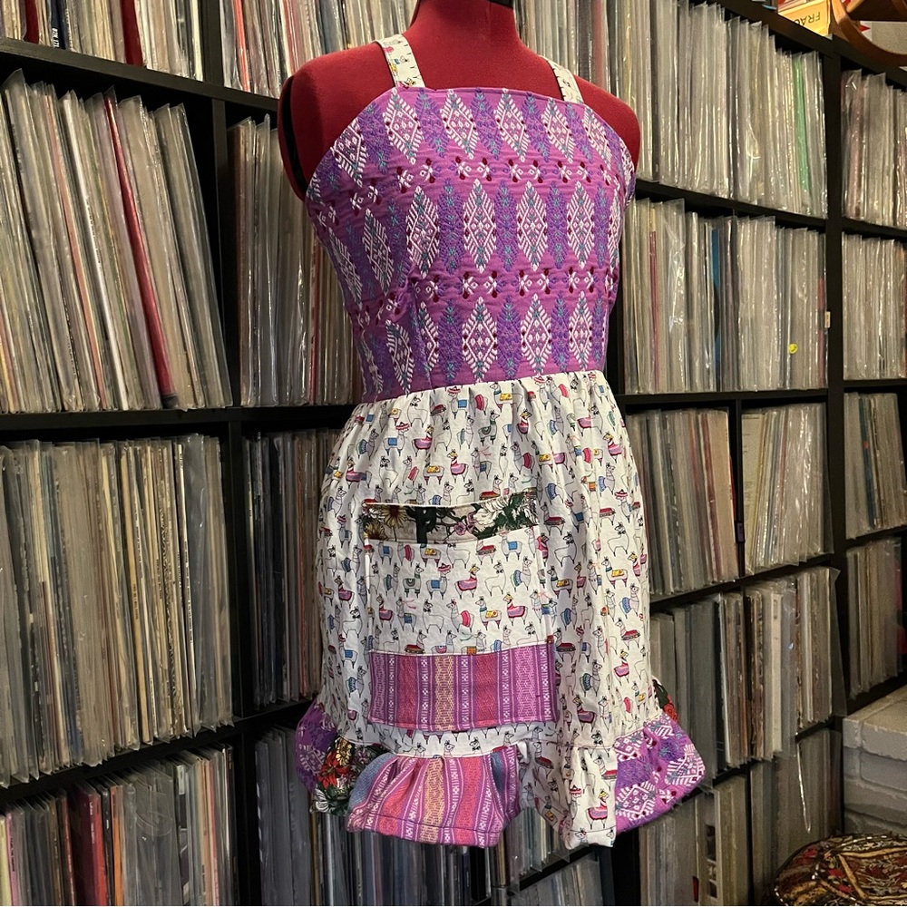 TABOOT llama apron top woven pocket corset open back festival 🦙 💜 🩷 - Picture 3 of 9